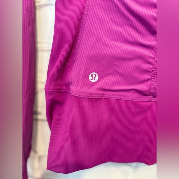 Lululemon In Flux Jacket Reversible Regal Plum Swift Reversible Luon Hood size 6 - Picture 6 of 6